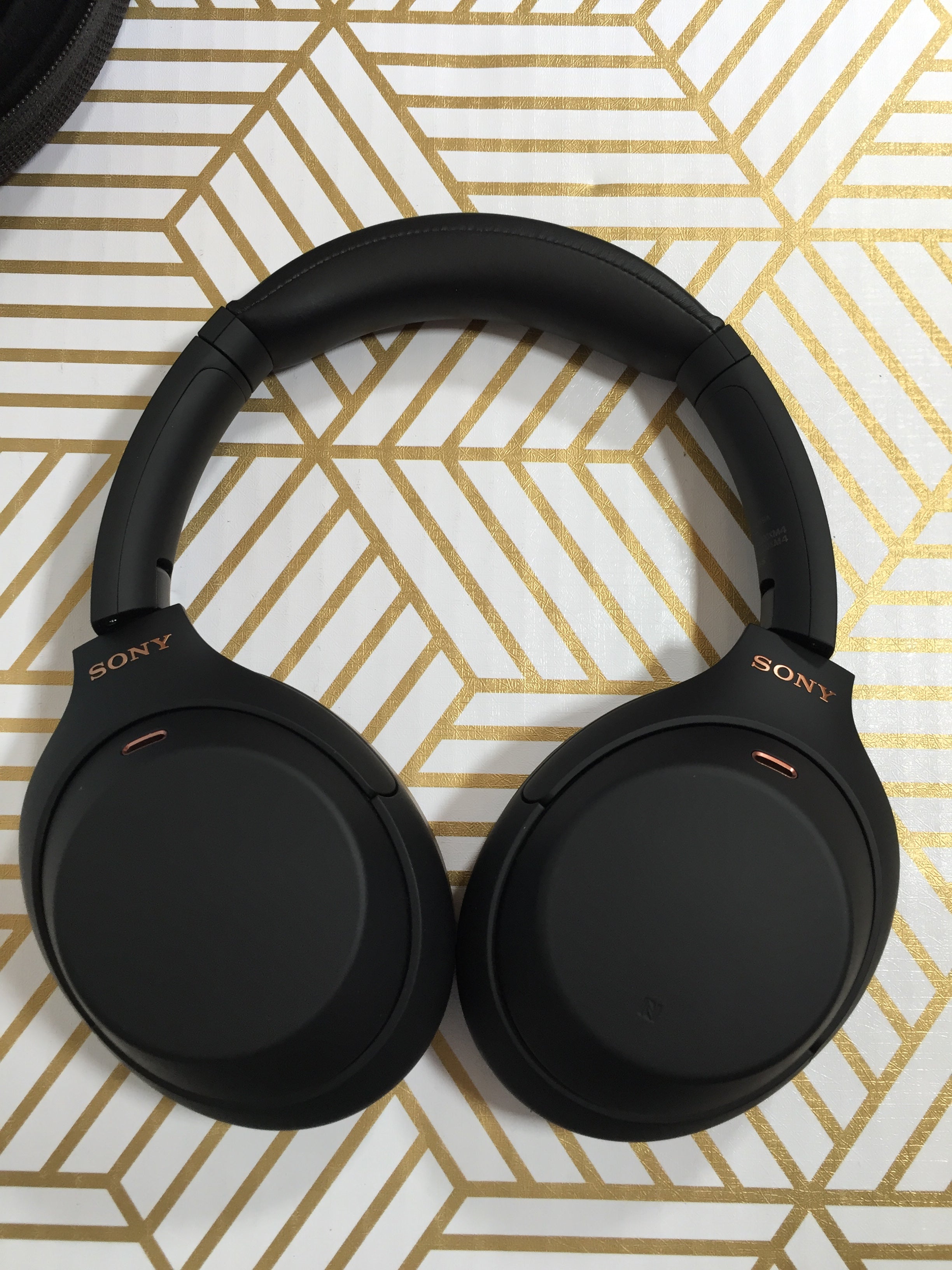 Sony WH-1000XM4 Wireless Noise Canceling Overhead Headphones with Mic., Black (7677091905774)